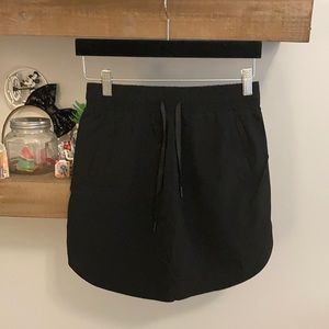 NWT - HALARA Skort